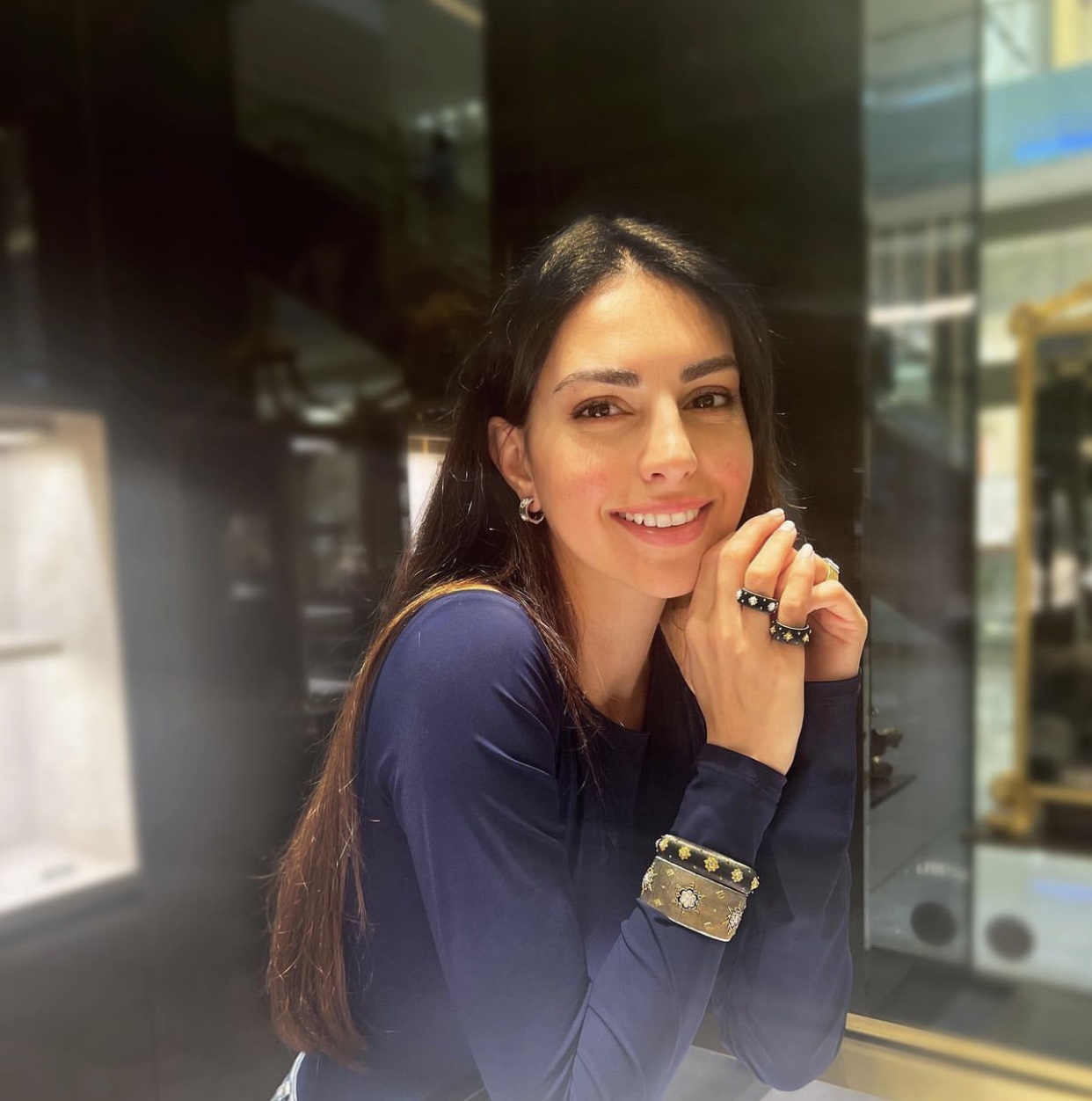 "نعمة اخرى على الطريق" .. فاليري ابو شقرا حامل للمرة الثانية